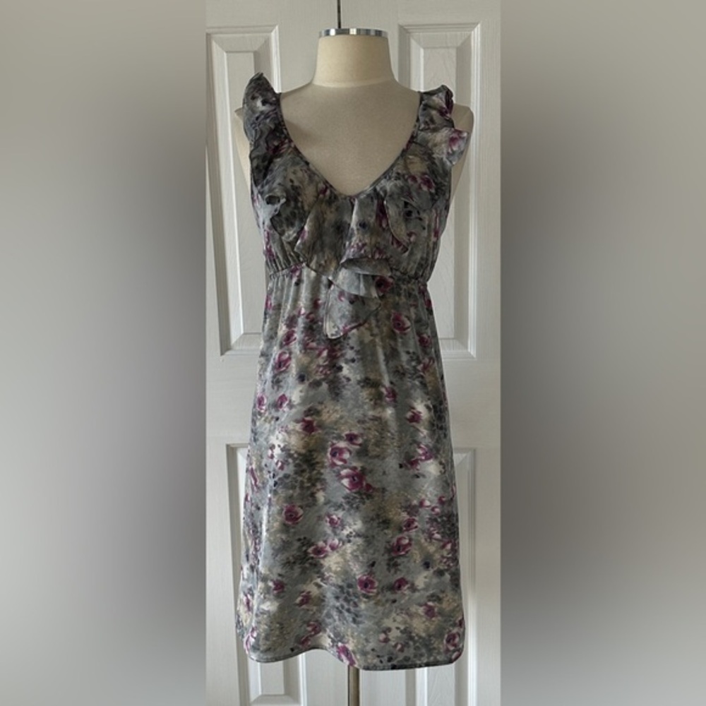 Ann Taylor LOFT Floral Ruffle Front Dress Size 8